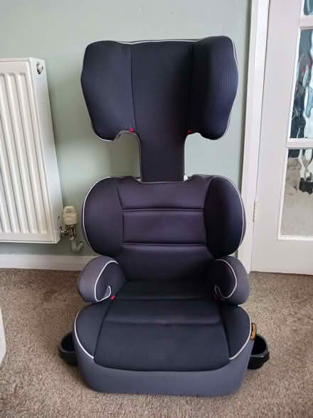 Photo of free Children's car seat and booster seat (Cutteslowe OX2) #2