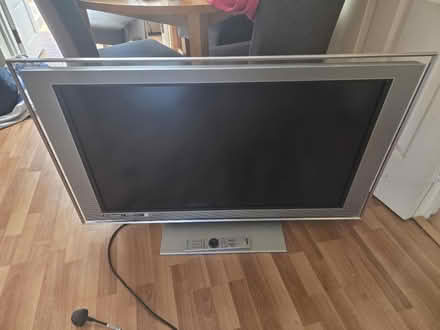 Photo of free Sony 40" tv (Bragbury end stevenage SG2) #3
