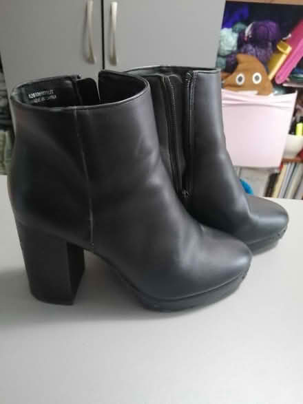 Photo of free Size 4 Heel/Platform Boots (BD2) #4