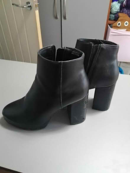 Photo of free Size 4 Heel/Platform Boots (BD2) #1