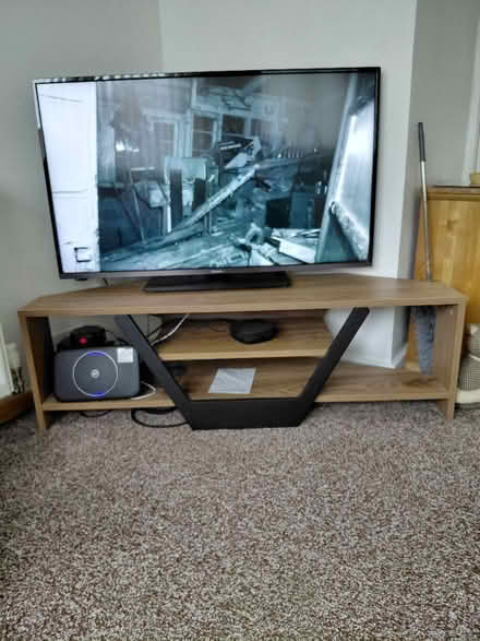 Photo of free TV Stand (Kirkby L32) #1