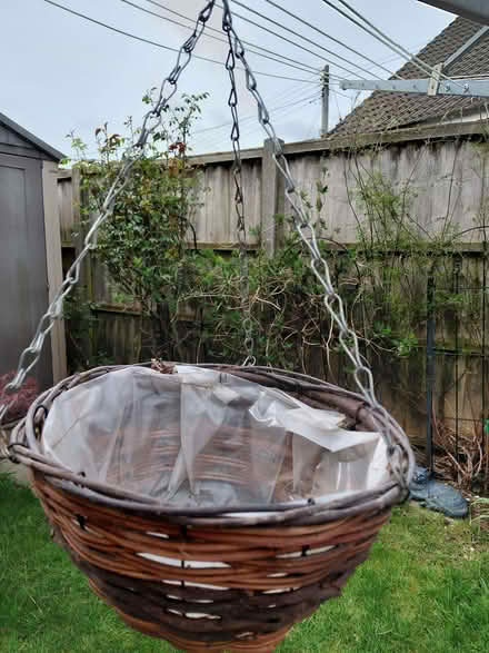 Photo of free Small hanging basket (Stroud GL5) #1