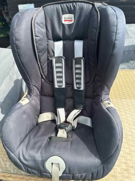 Photo of free 2 x isofix car seats (Stannington S6) #3