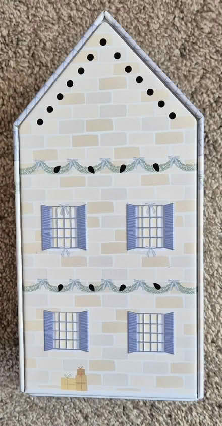 Photo of free Small Novelty Light Up House Tin (Handforth SK9) #4