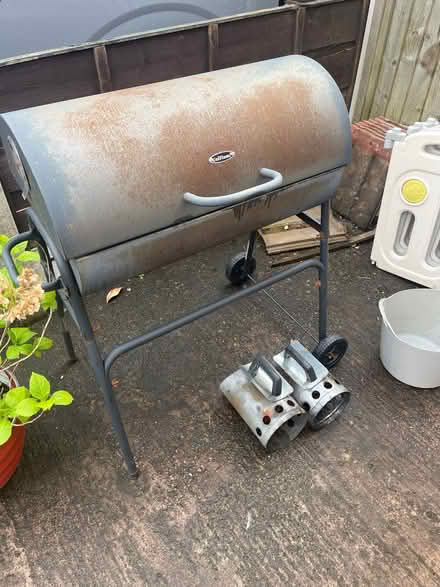 Photo of free BBQ, Child Play Pen, Roof Tiles (M40) #3
