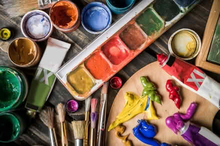 Photo of Paint and art supplies (L18 1DF) #2