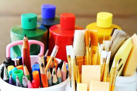 Photo of Paint and art supplies (L18 1DF) #1