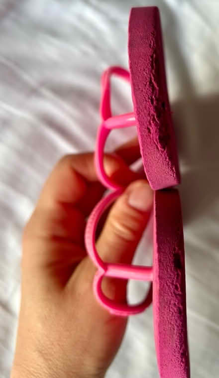Photo of free Girls Havaianas flip flops EU 31 (Chatham, ME4) #2