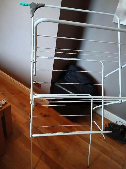 Photo of free Metal washing stand. (Parkhead EH11) #1