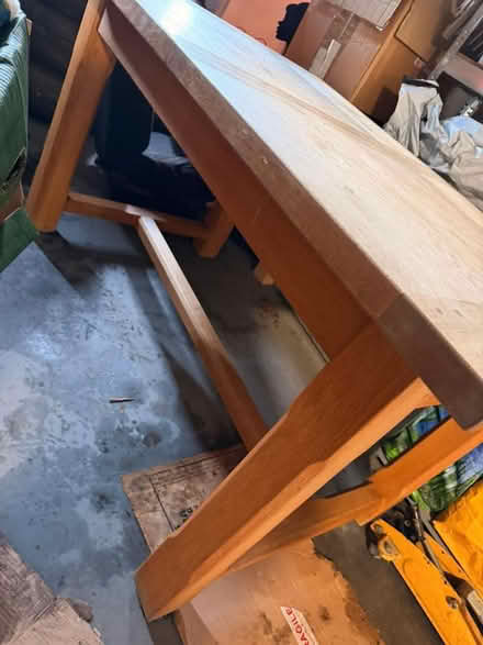 Photo of free Oak extendable table (SE15) #3