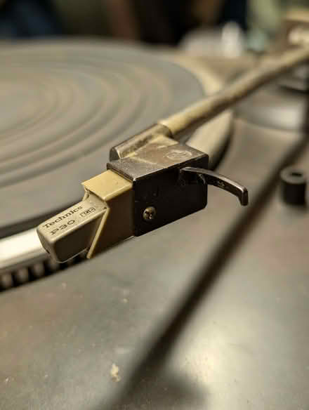 Photo of free Technics Record Player Turntable (Spares or Repair) (Shoreditch N1) #3