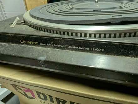 Photo of free Technics Record Player Turntable (Spares or Repair) (Shoreditch N1) #1