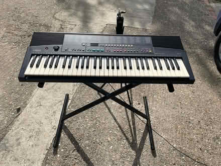 Photo of free Yamaha keyboard (Earley RG6) #2