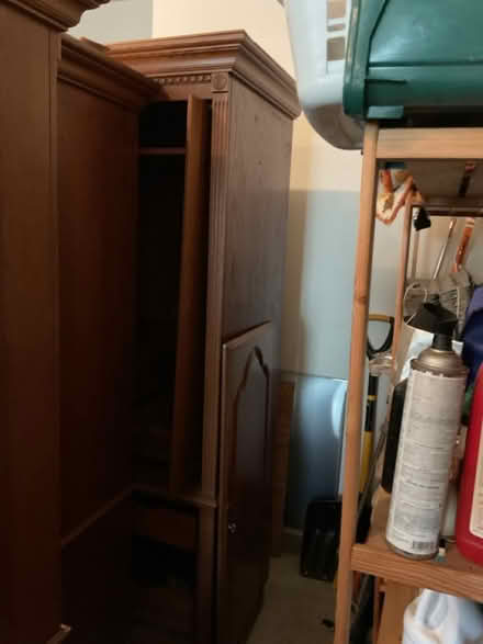 Photo of free Large 3pc entertainment unit (Berwyn) #3