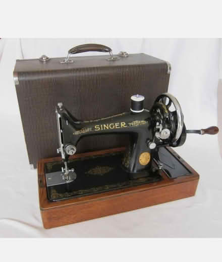 Photo of Sewing machine (Wisewood S6) #1