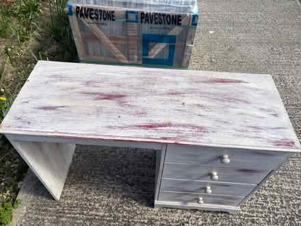 Photo of free Desk (BA2) #2