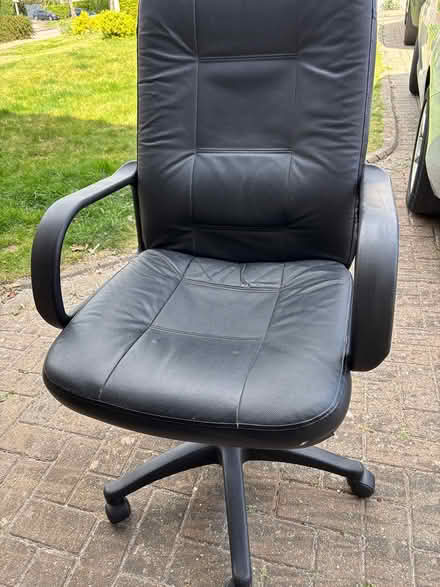 Photo of free Office chair (Letchworth Manor Park) #1