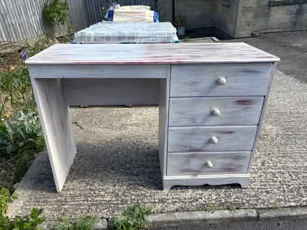 Photo of free Desk (BA2) #1