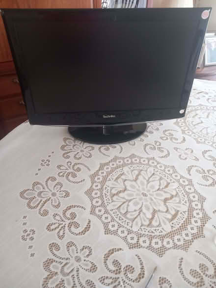 Photo of free Technika 22inch Television /DVD (Belvidere SY2) #1