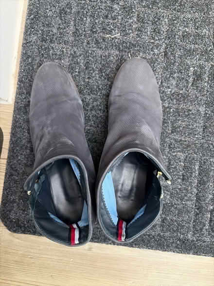 Photo of free TH women boots Uk 7.5 (Marks Gate IG7) #1