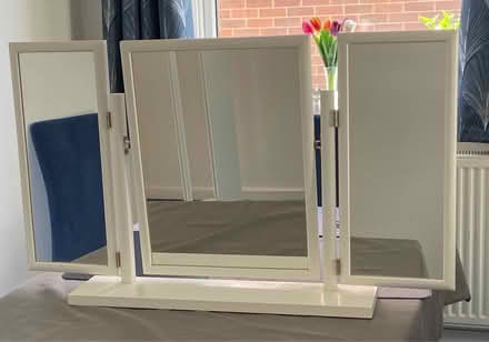 Photo of free Triple dressing-table mirror (Aldwick PO21 3**) #2