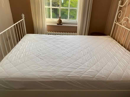 Photo of free Double mattress, comfortable, with washable mattress cover (St Albans AL3) #3