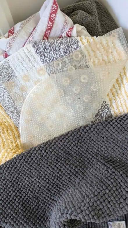 Photo of free Shower mat (Upper Weston) #1