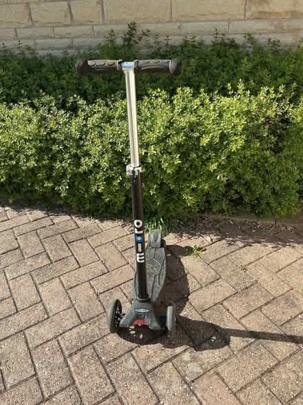 Photo of free Scooter.. Kids Micro Scooter (Birley Edge S6) #2