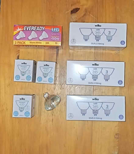 Photo of free Light bulbs (Victoria SW1P) #1