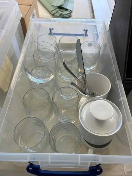 Photo of free cups, glasses (W2 2ET) #1