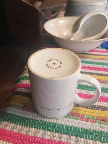 Photo of free Dinner Service (South Ockendon RM15) #2