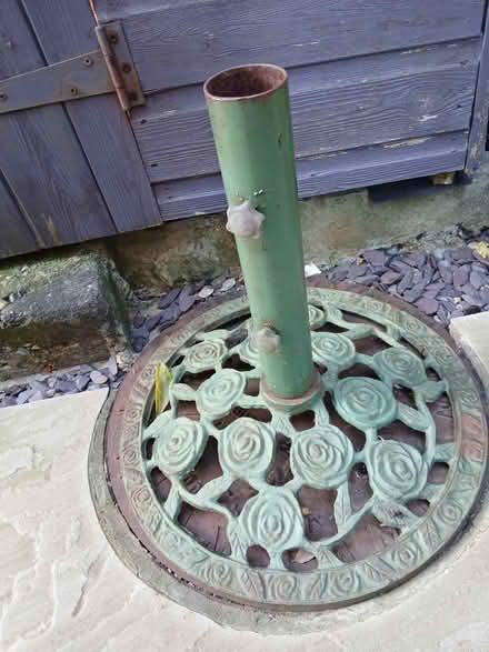 Photo of free Garden umbrella (parasol) stand (Stone Cross) #1