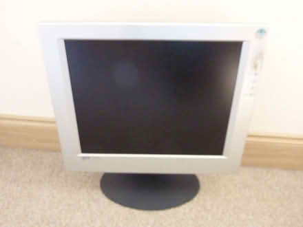 Photo of free 17" Computer Monitor (Rhydycroesau SY10) #1