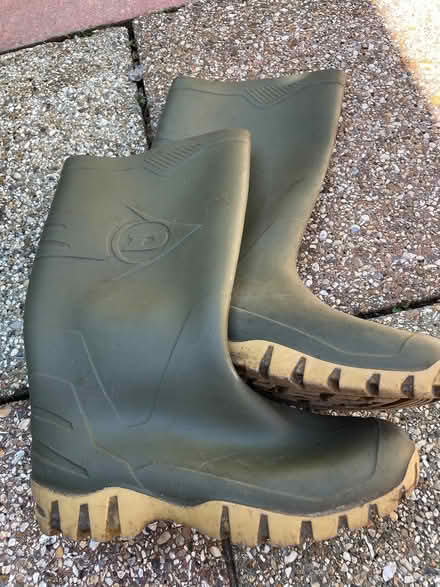 Photo of free Dunlop size 6/39Wellington boots (Reading West RG1) #1