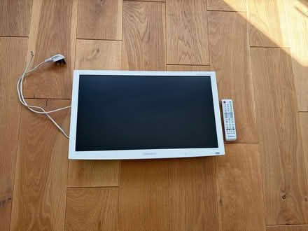 Photo of free TV - Samsung 23” HDTV wall mounted with remote control (Hurstpierpoint BN6) #4