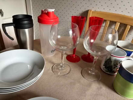 Photo of free Plates, mugs and kitchenware (Ruthrieston AB10) #4