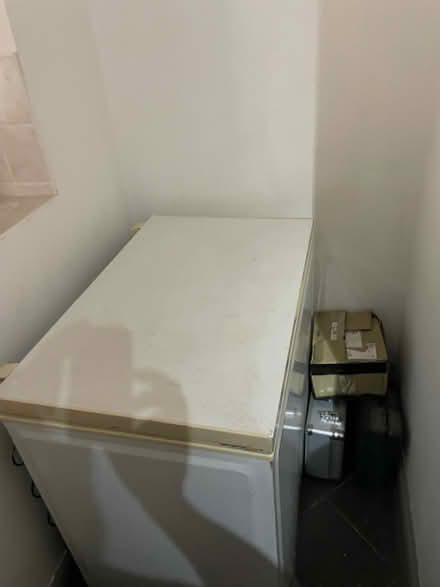 Photo of free Chest freezer (WV13 Willenhall) #4