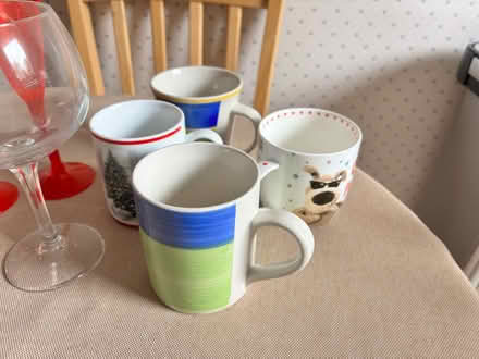 Photo of free Plates, mugs and kitchenware (Ruthrieston AB10) #3