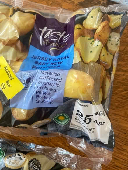 Photo of free 5 x 45g baby new potatoes BB25 Apri (Ashwood Road PR2) #2