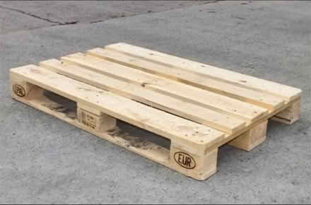 Photo of Timber, mini fridge, euro pallets (Didcot) #3