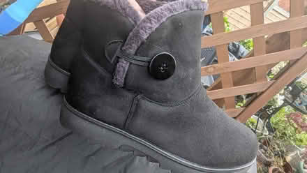 Photo of free Ladies boots (Jericho BL9) #1