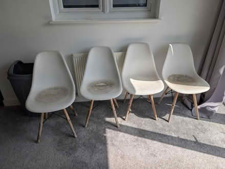 Photo of free 4x white chairs (CR4 1GB) #1