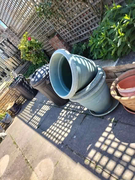Photo of free 4 Very Lge VGC Plantar Pots/1 Tray (Hilsea Portsmouth PO2) #3