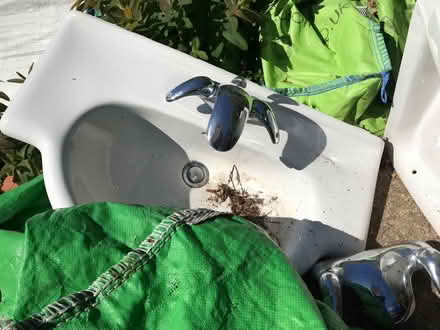 Photo of free Sink and toilet vintage (Gresford LL12) #2