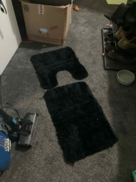Photo of free black bathroom rugs (Chester Road M15) #1