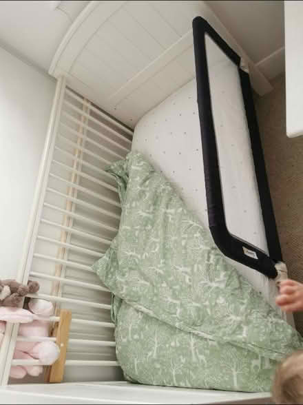 Photo of free Mamas and papas Flynn cotbed (BR1) #1