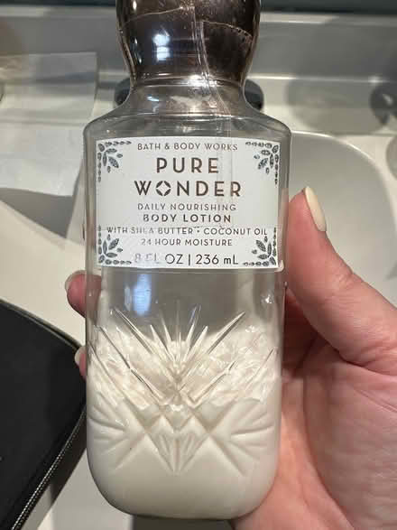 Photo of free B&BW lotion (by arundel mills) #1