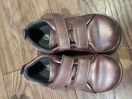 Photo of free Kids' shoes sizes 8-9 (EU 25-26) (Hale End IG8) #4