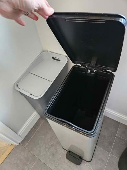 Photo of free Kitchen bin and recyling bin (Baildon BD17) #3