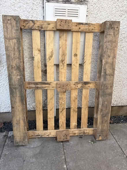 Photo of free Pallet (Oxenholme LA9) #1